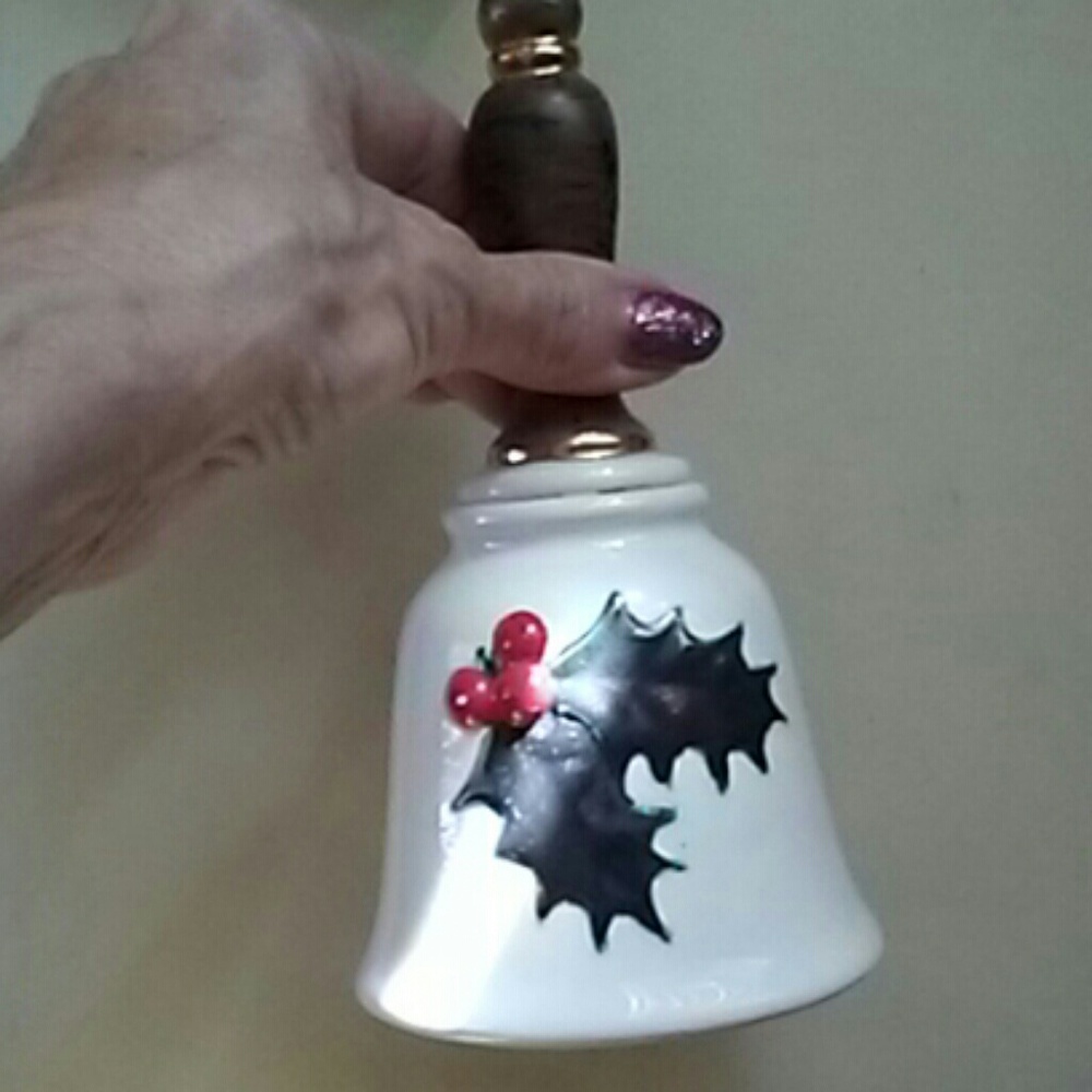 BELL DECOR - Picture 2 of 4